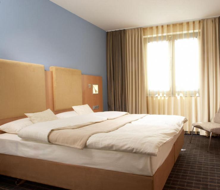 Qualitel Wilnsdorf Hotel Room photo